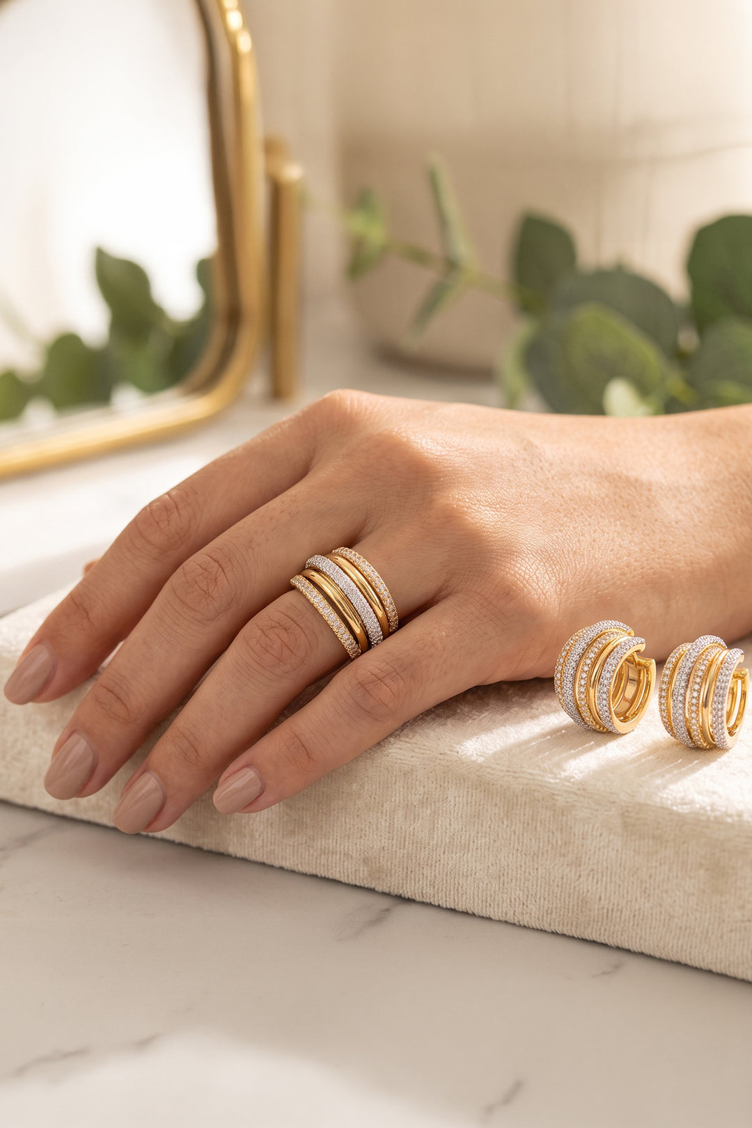 J0039 White Ring