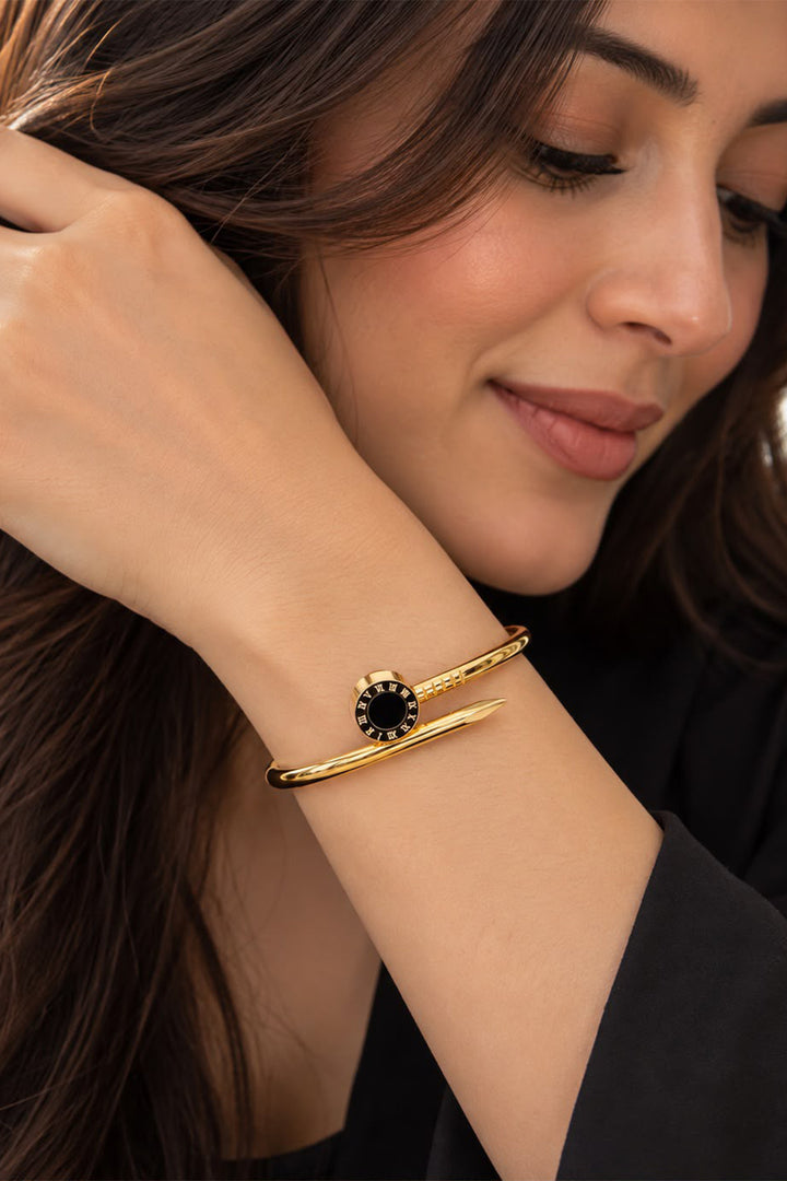 Nail Bracelet