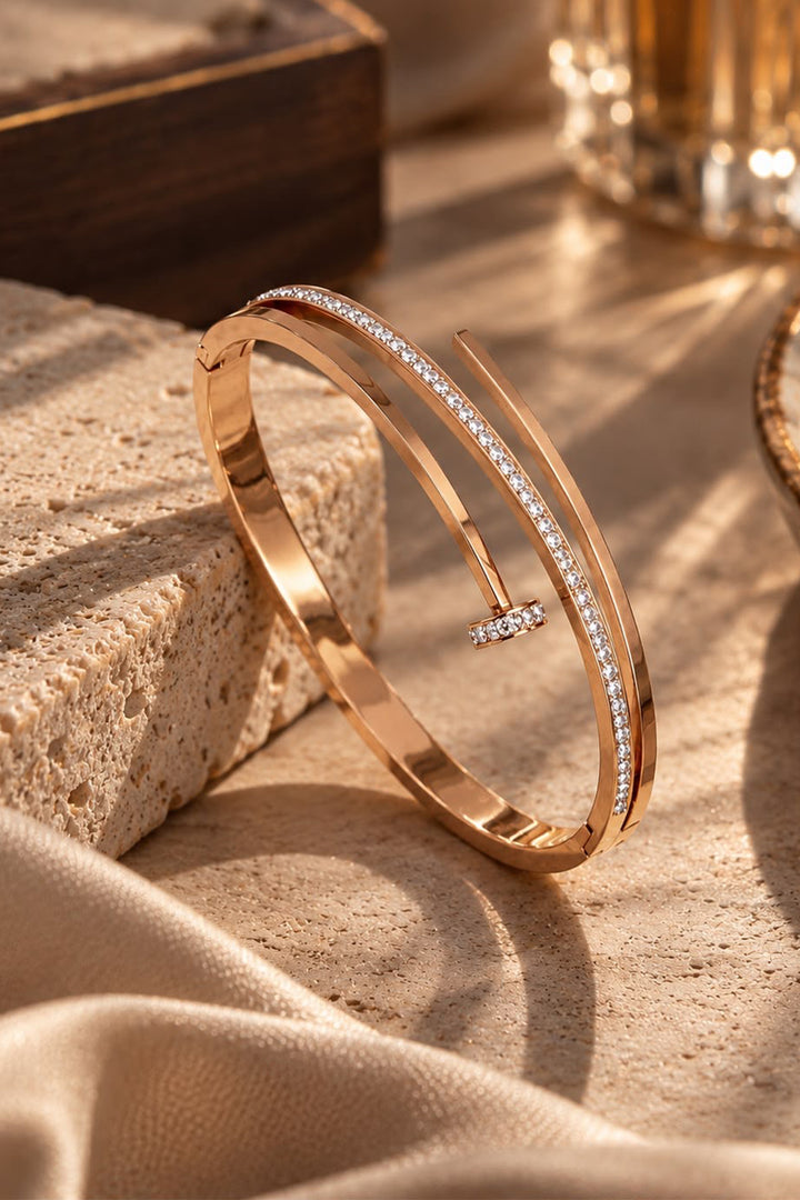 Nail-Bangle - Gold