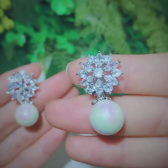 EJ0006 White Earrings