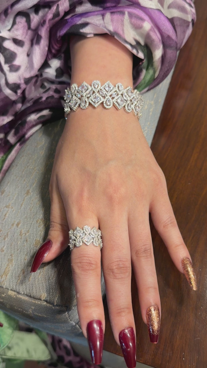 T0189 Silver Ring