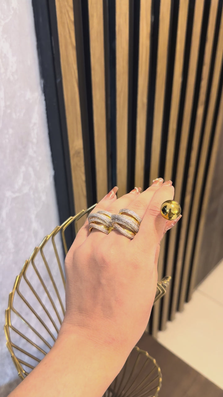 J0039 White Ring
