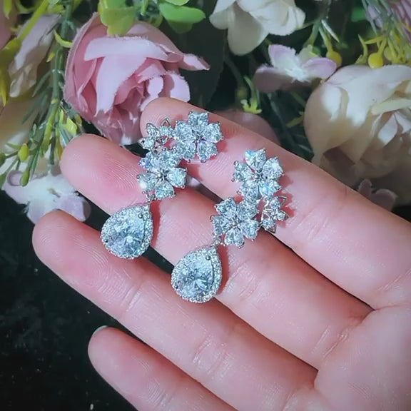 EJ0007 White Earrings