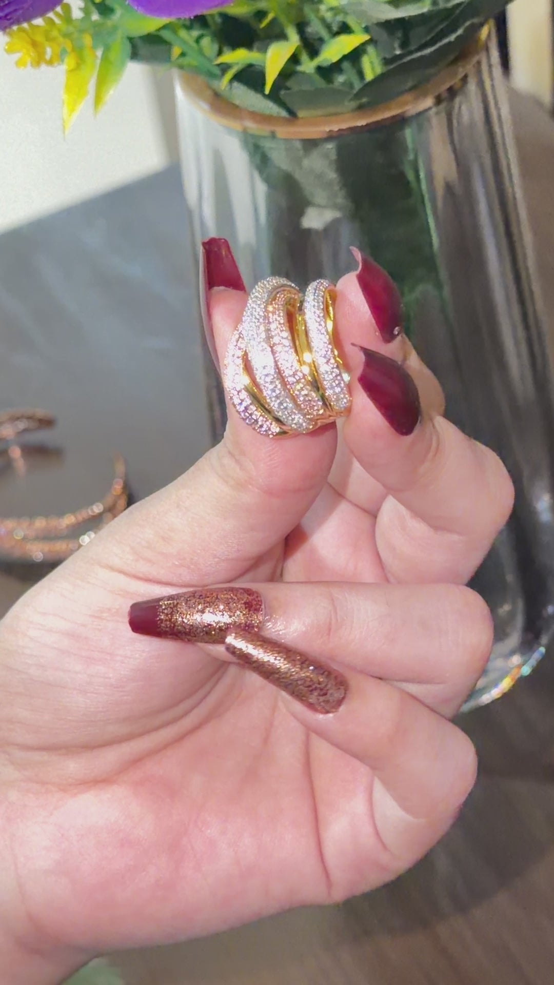 J0039 White Ring