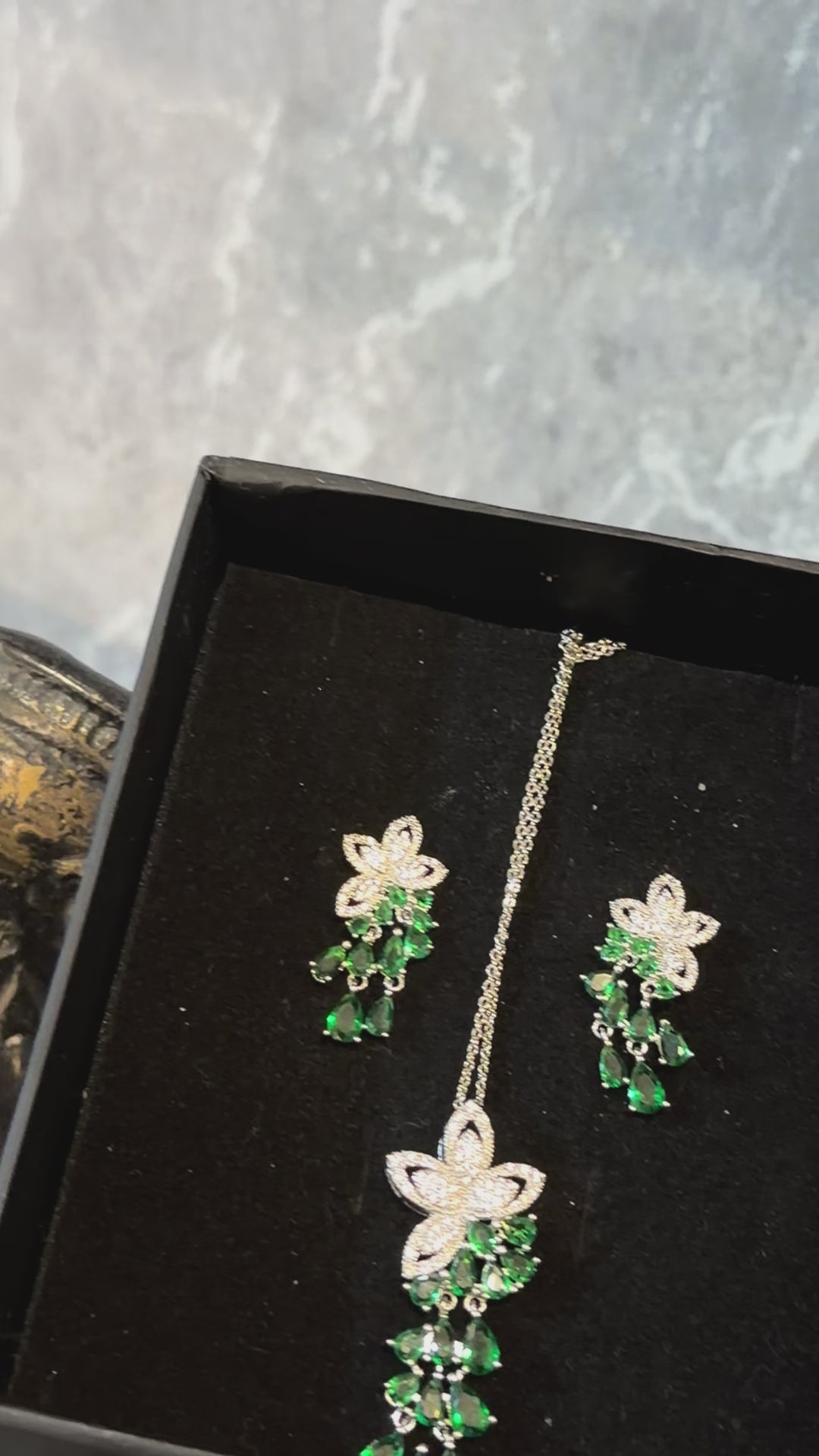 T0020 - Jewelry