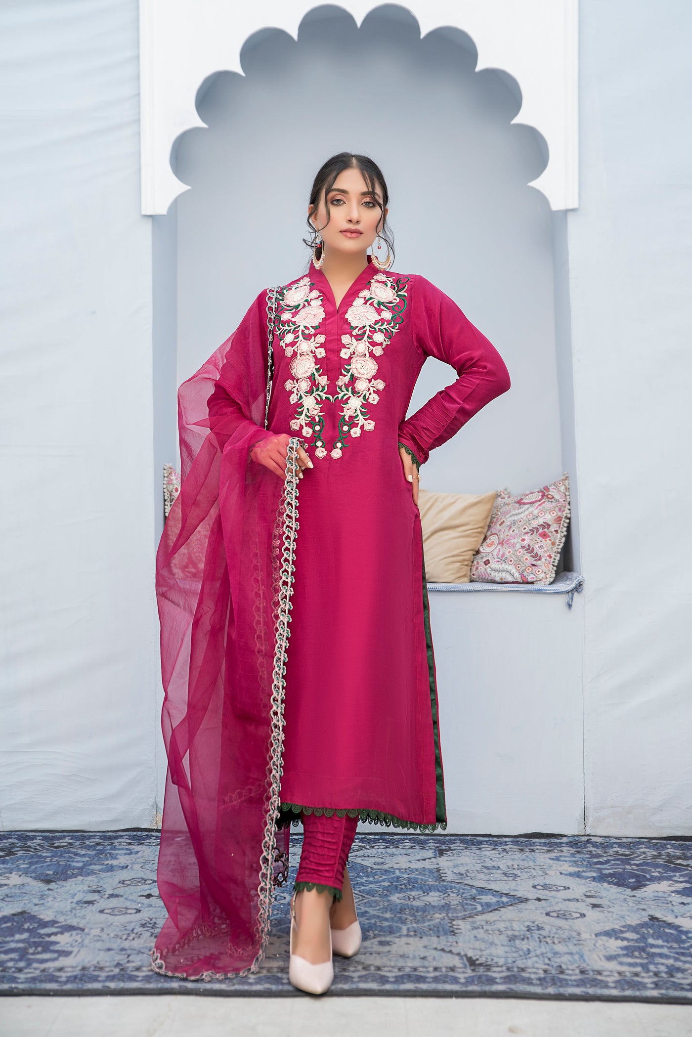 best sellers | IRRI PINK -  front - Premium  from De Luxe - Just Rs.5999.20! Shop now at Naayas Official