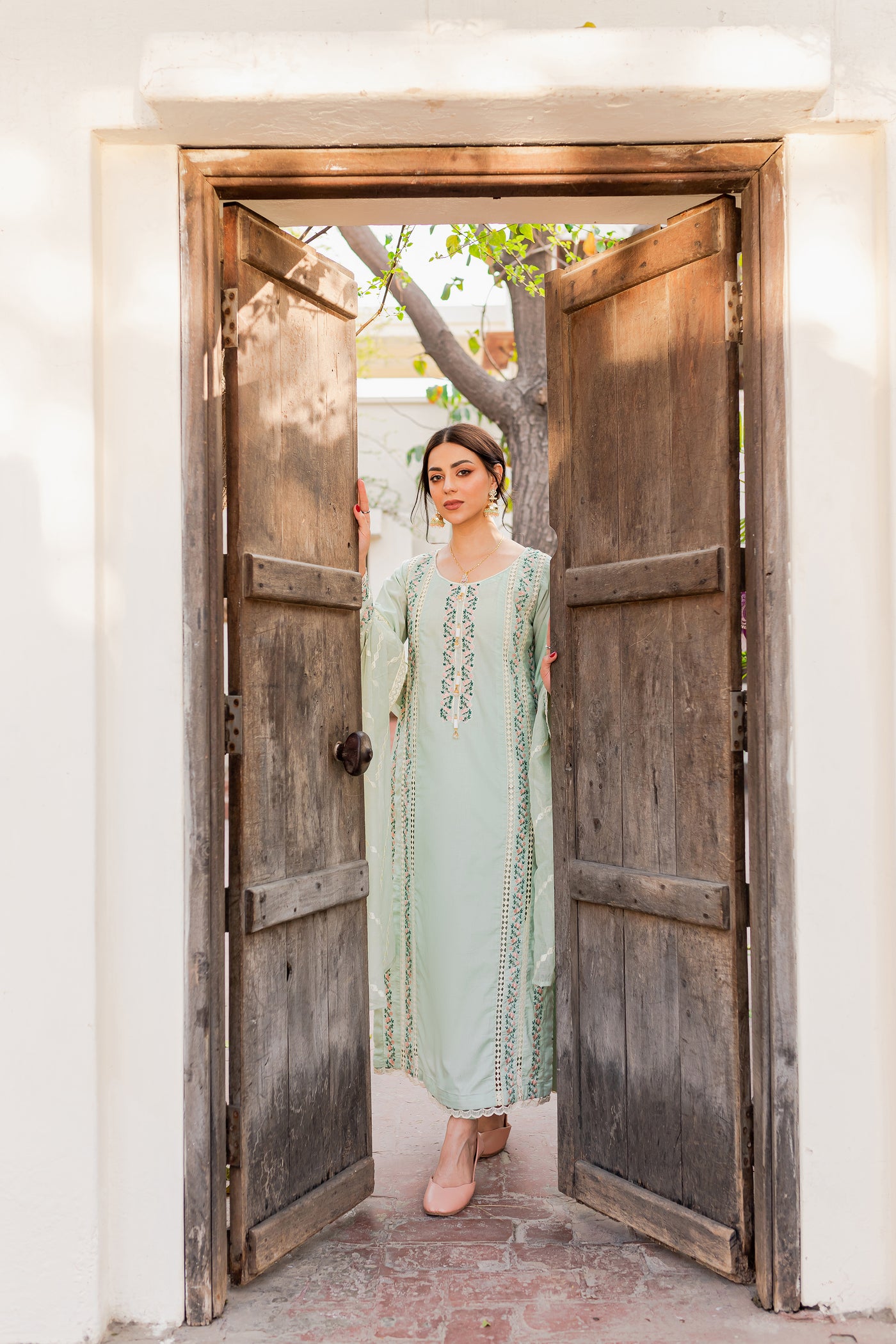 Debbagh mint - Naayas Official | best sellers main with door