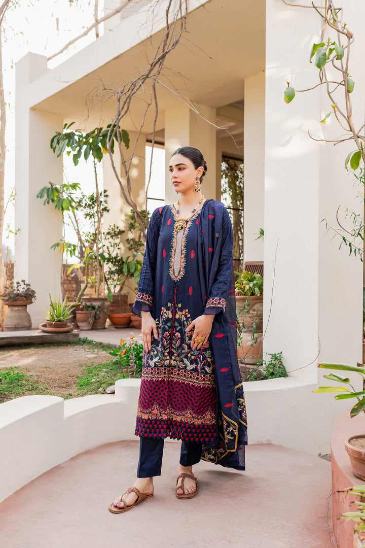 Jardin Blue - Premium  from Naayas Official - Just Rs.6374.15! Shop now at Naayas Official